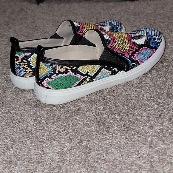 Fergalicious by Fergie Women's Shortly Slip-ons Loafer Shoes Womens Size 6.5 - Picture 11 of 13